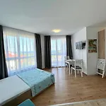 Apartment студио галерия - Galeria Byala (Varna)