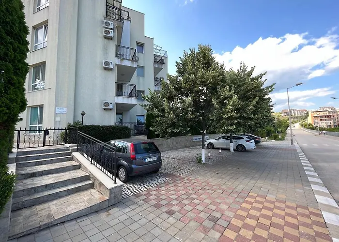 студио галерия - Galeria アパート ビャラ