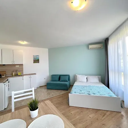 Appartamento студио галерия - Galeria Byala (Varna)