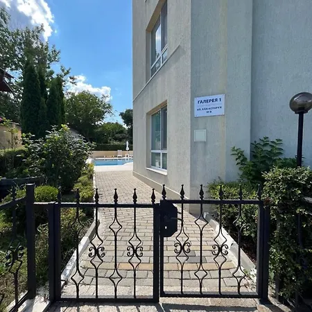 студио галерия - Galeria Apartman *